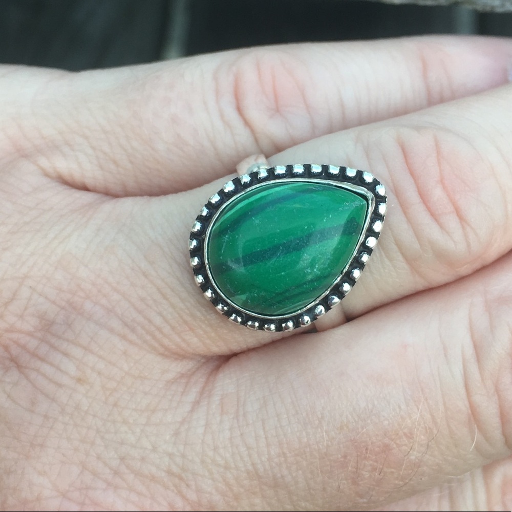 - Malachite Teardrop Stone Silver Ring! NEW!